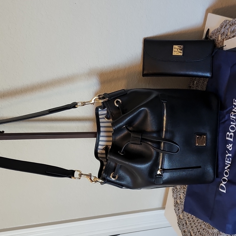 Dooney and Bourke pc bag set